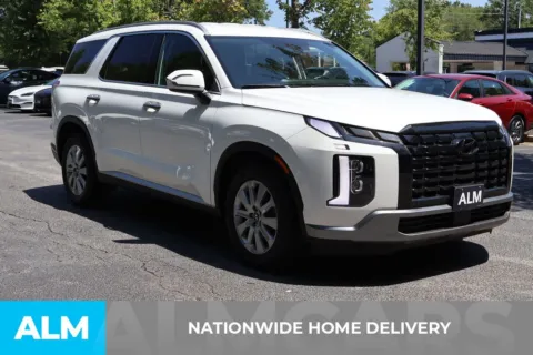 More photos of 2025 Hyundai Palisade SEL at ALM Roswell, GA