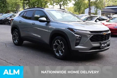 More photos of 2025 Chevrolet Trax LT at ALM Roswell, GA