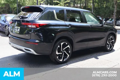 More photos of 2024 Mitsubishi Outlander SE at ALM Roswell, GA