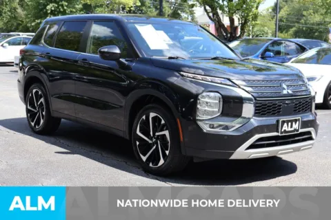 More photos of 2024 Mitsubishi Outlander SE at ALM Roswell, GA
