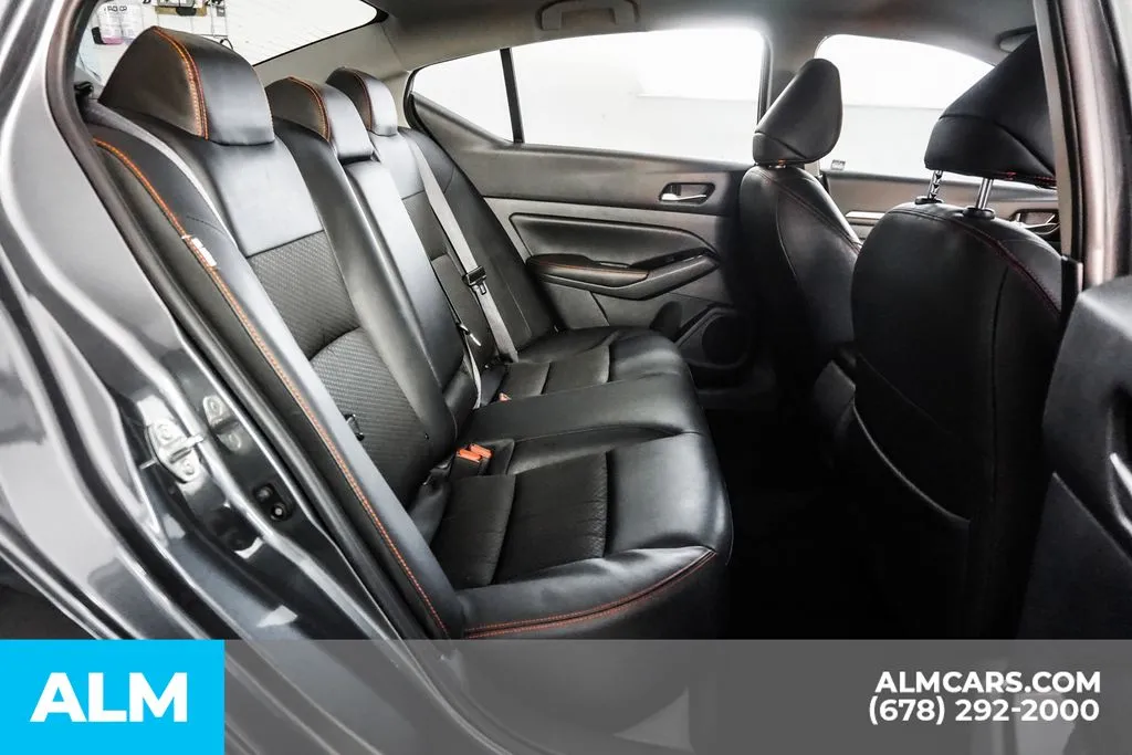 2025 Nissan Altima SR - Photo 24