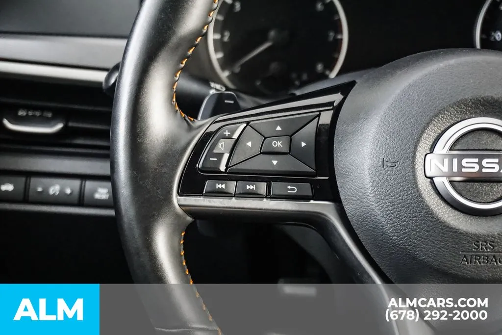 2025 Nissan Altima SR - Photo 30
