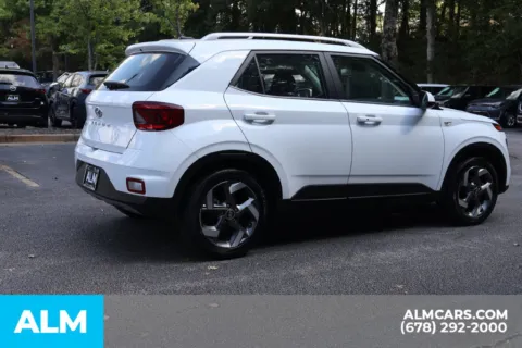 More photos of 2025 Hyundai Venue SEL at ALM Roswell, GA