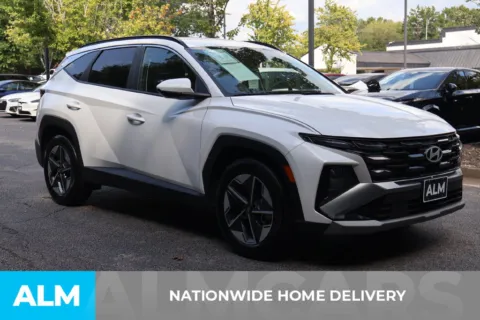 More photos of 2025 Hyundai Tucson SEL at ALM Roswell, GA