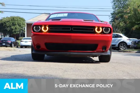 More photos of 2015 Dodge Challenger SXT at ALM Roswell, GA