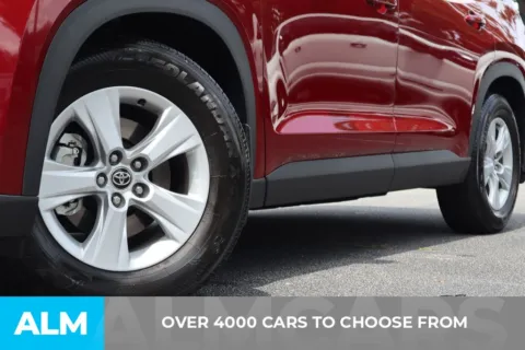 Another view of 2025 Toyota Grand Highlander LE for sale in Roswell, GA at ALM Roswell