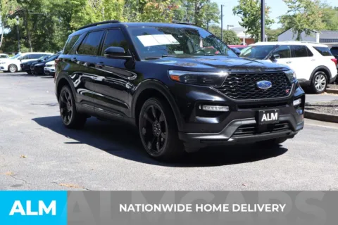 More photos of 2022 Ford Explorer ST at ALM Roswell, GA