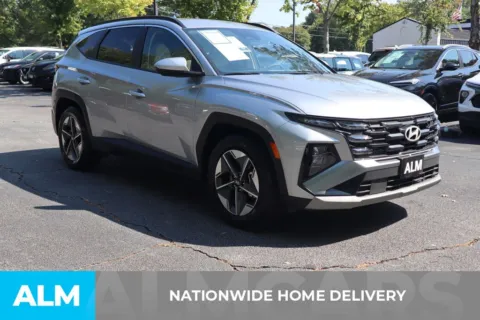 More photos of 2025 Hyundai Tucson SEL at ALM Roswell, GA