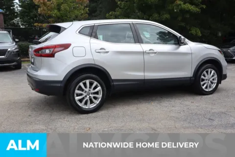 More photos of 2021 Nissan Rogue Sport S at ALM Roswell, GA