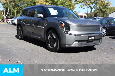 More photos of 2024 Kia EV9 Wind at ALM Roswell, GA