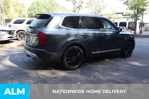 More photos of 2021 Kia Telluride SX at ALM Roswell, GA