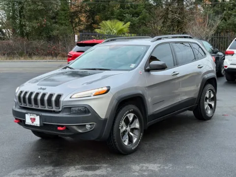 Another view of 2018 Jeep Cherokee Trailhawk for sale in Lakewood, WA at 9999 Auto Center