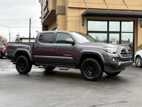 Gray 2018 Toyota Tacoma SR5 for sale in Lakewood, WA