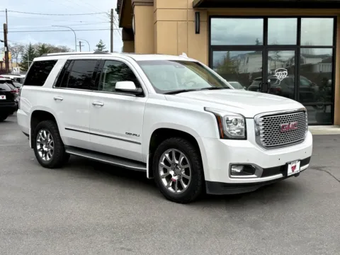 White 2016 GMC Yukon Denali for sale in Lakewood, WA