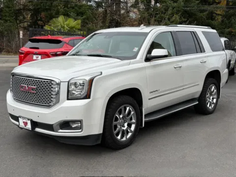 Another view of 2016 GMC Yukon Denali for sale in Lakewood, WA at 9999 Auto Center