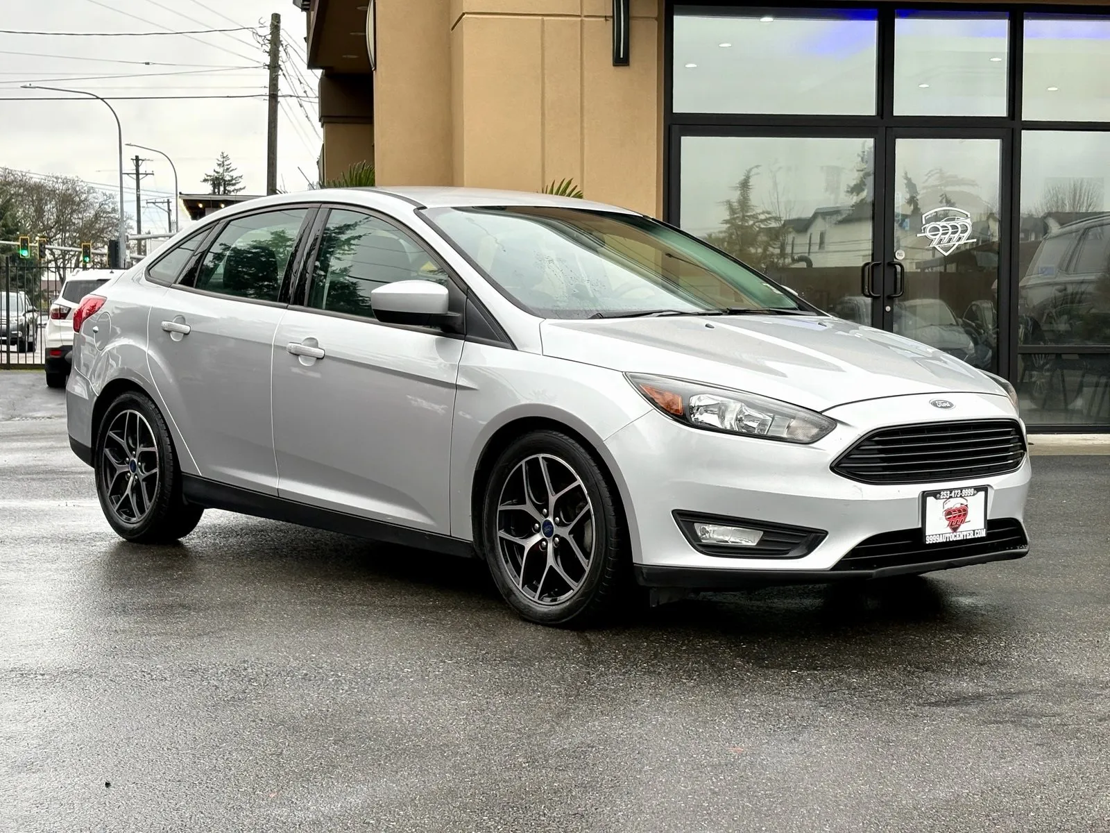 Silver 2018 Ford Focus SE for sale in Lakewood, WA