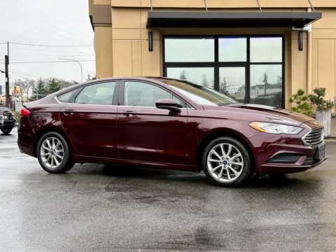 Red 2017 Ford Fusion SE for sale in Lakewood, WA
