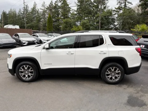More photos of 2020 GMC Acadia SLT at 9999 Auto Center, WA