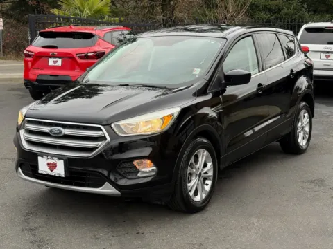More photos of 2017 Ford Escape SE at 9999 Auto Center, WA