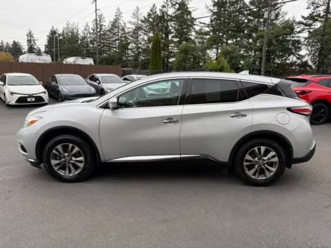 More photos of 2017 Nissan Murano S at 9999 Auto Center, WA
