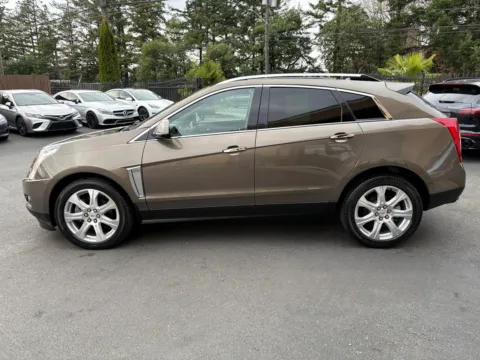 More photos of 2014 Cadillac SRX Luxury at 9999 Auto Center, WA