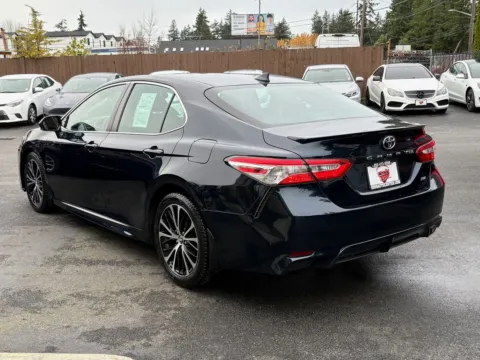 More photos of 2019 Toyota Camry SE at 9999 Auto Center, WA