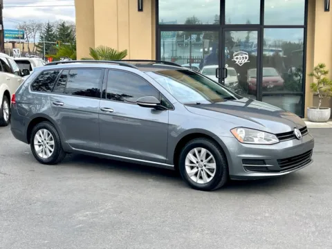 Gray 2016 Volkswagen Golf SportWagen S for sale in Lakewood, WA