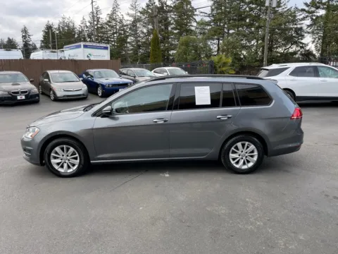 More photos of 2016 Volkswagen Golf SportWagen S at 9999 Auto Center, WA