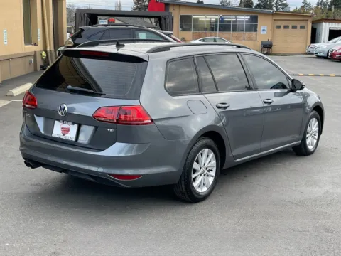 More photos of 2016 Volkswagen Golf SportWagen S at 9999 Auto Center, WA