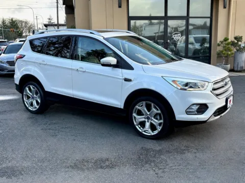 White 2018 Ford Escape Titanium for sale in Lakewood, WA