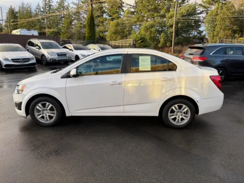 More photos of 2016 Chevrolet Sonic LT at 9999 Auto Center, WA