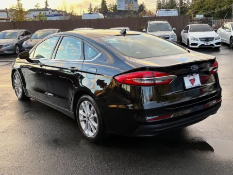 More photos of 2020 Ford Fusion Hybrid SE at 9999 Auto Center, WA