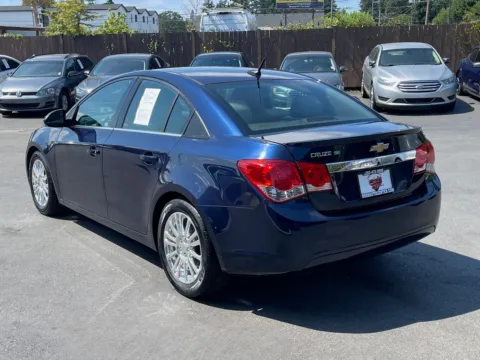 More photos of 2011 Chevrolet Cruze ECO at 9999 Auto Center, WA