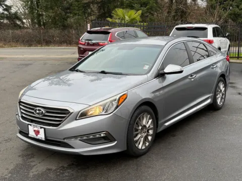 Another view of 2015 Hyundai Sonata Limited for sale in Lakewood, WA at 9999 Auto Center