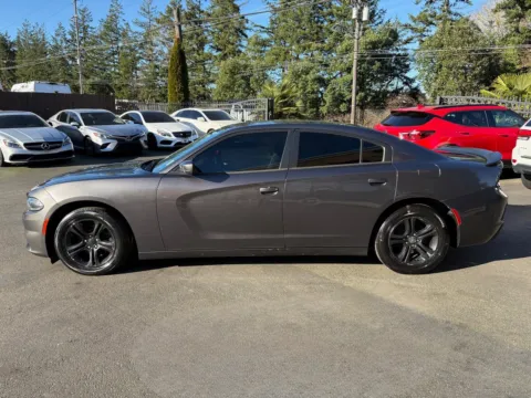 More photos of 2019 Dodge Charger SXT at 9999 Auto Center, WA