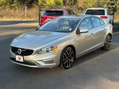 More photos of 2018 Volvo S60 T5 Dynamic at 9999 Auto Center, WA