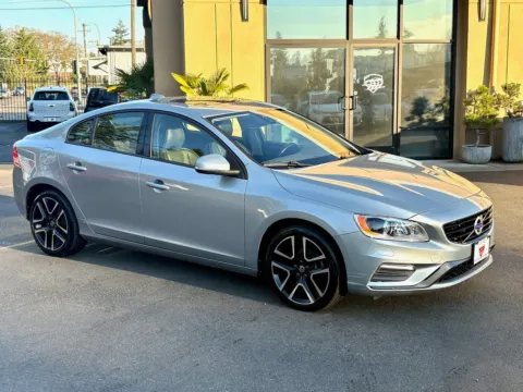 Silver 2018 Volvo S60 T5 Dynamic for sale in Lakewood, WA