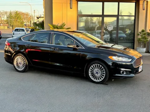 Black 2016 Ford Fusion Titanium for sale in Lakewood, WA