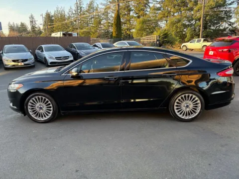 More photos of 2016 Ford Fusion Titanium at 9999 Auto Center, WA