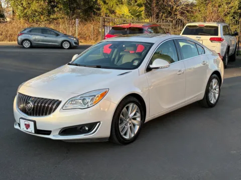 More photos of 2016 Buick Regal Premium II at 9999 Auto Center, WA