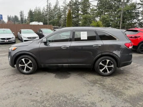 More photos of 2016 Kia Sorento EX at 9999 Auto Center, WA