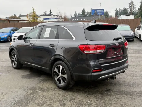 More photos of 2016 Kia Sorento EX at 9999 Auto Center, WA