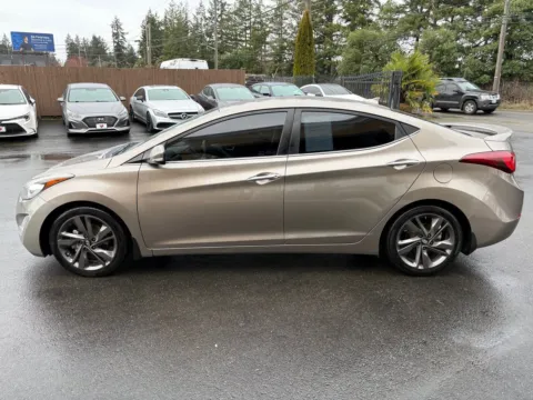 More photos of 2014 Hyundai Elantra Limited at 9999 Auto Center, WA
