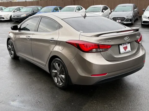 More photos of 2014 Hyundai Elantra Limited at 9999 Auto Center, WA