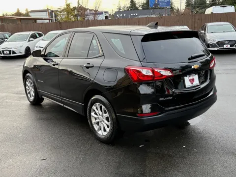 More photos of 2020 Chevrolet Equinox LS at 9999 Auto Center, WA