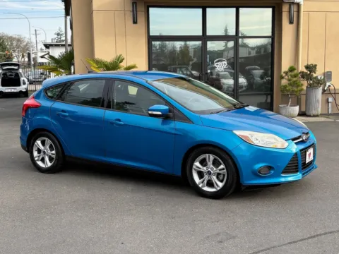 Blue 2014 Ford Focus SE for sale in Lakewood, WA