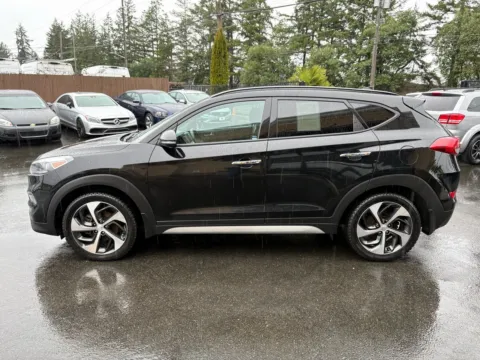 More photos of 2018 Hyundai Tucson Limited at 9999 Auto Center, WA