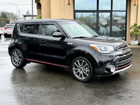Black 2017 Kia Soul Exclaim for sale in Lakewood, WA