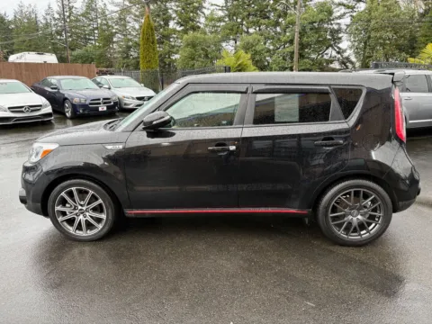 More photos of 2017 Kia Soul Exclaim at 9999 Auto Center, WA