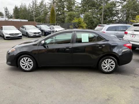More photos of 2018 Toyota Corolla LE at 9999 Auto Center, WA